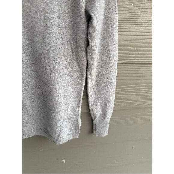 J Crew classic fit 100% cashmere sweater - Picture 4 of 7